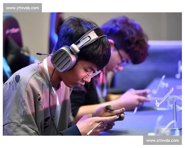 电竞训练方法论：科学提升竞技水平的系统性策略与实战应用分析